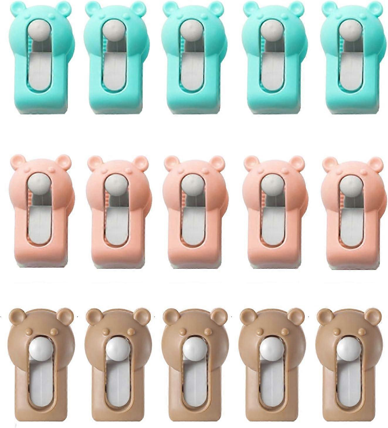 15-pack of non-slip duvet cover clips to prevent bedding from bunching and shifting