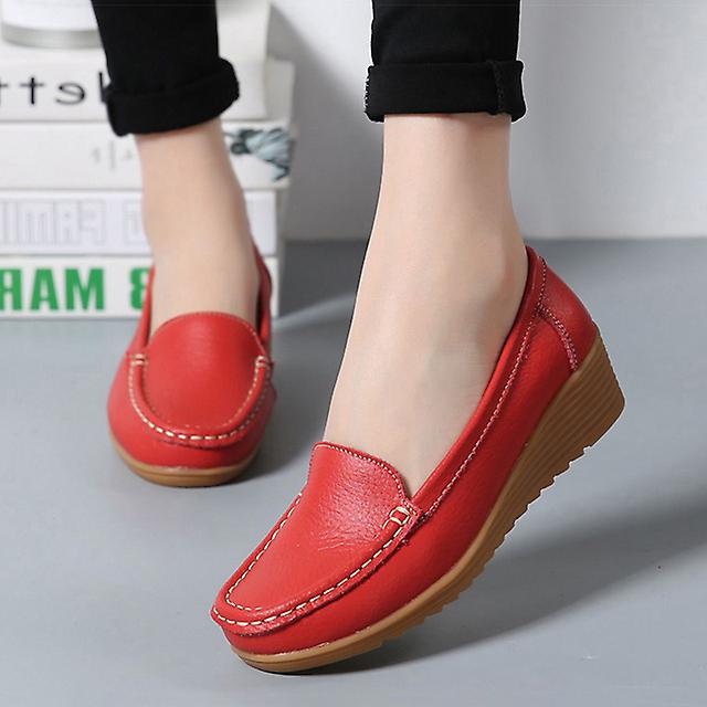النساء الشقق أزياء 4.5 سم الكعب المرأة أحذية جلدية طبيعية بالإضافة إلى حجم Moccasins أحذية نسائية عارضة الانزلاق على ممرضة النساء المتسكعون