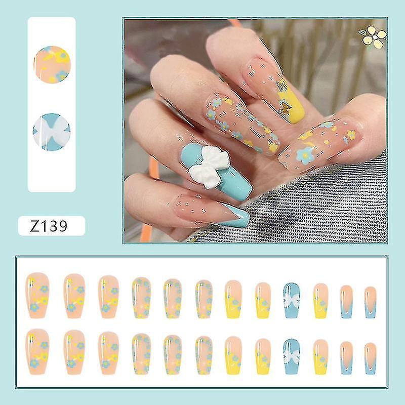 新鮮な小さな花のネイルステッカーバレエアーマーを身に着けているアーマーネイルピースネイルピース取り外し可能なネイルパッチネイル