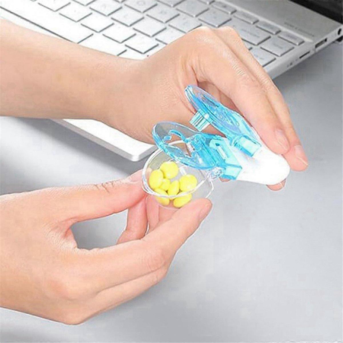10pcs Dustproof Pill Dispenser Box with Pill Remover