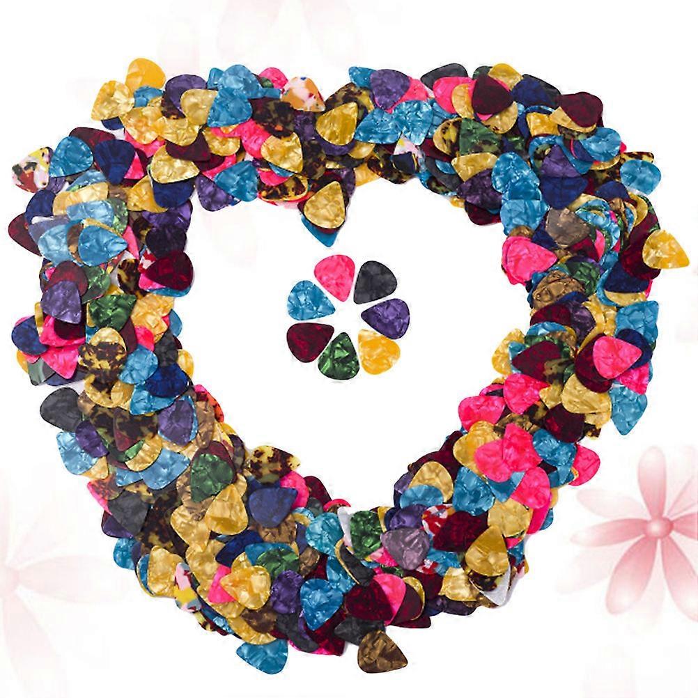 Cool Guitar Picks Heart Shaped Plectrum For Nylon String Instruments Random Color 200Pcs