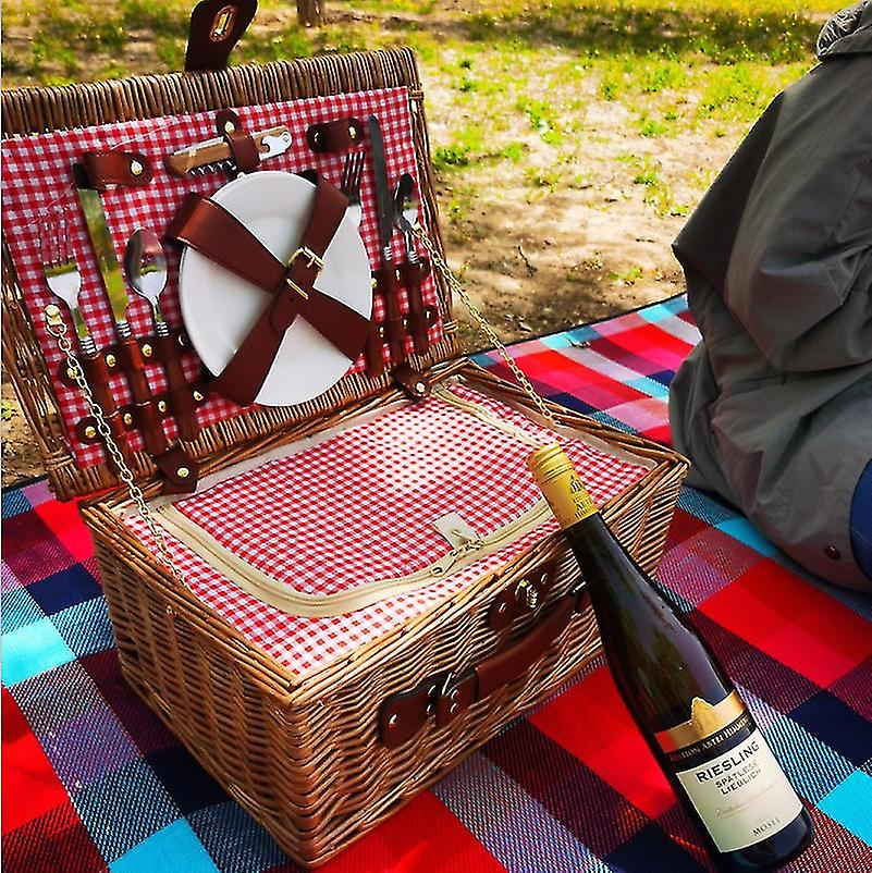 Picnic Basket With Cutlery