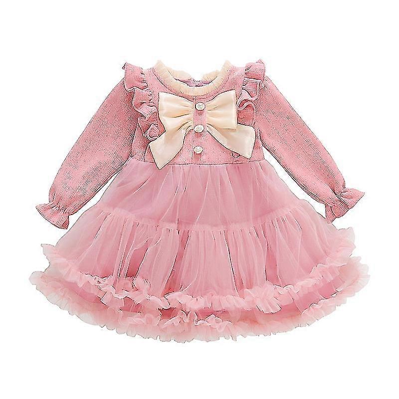 Zarif Pembe Elbiseli Kız