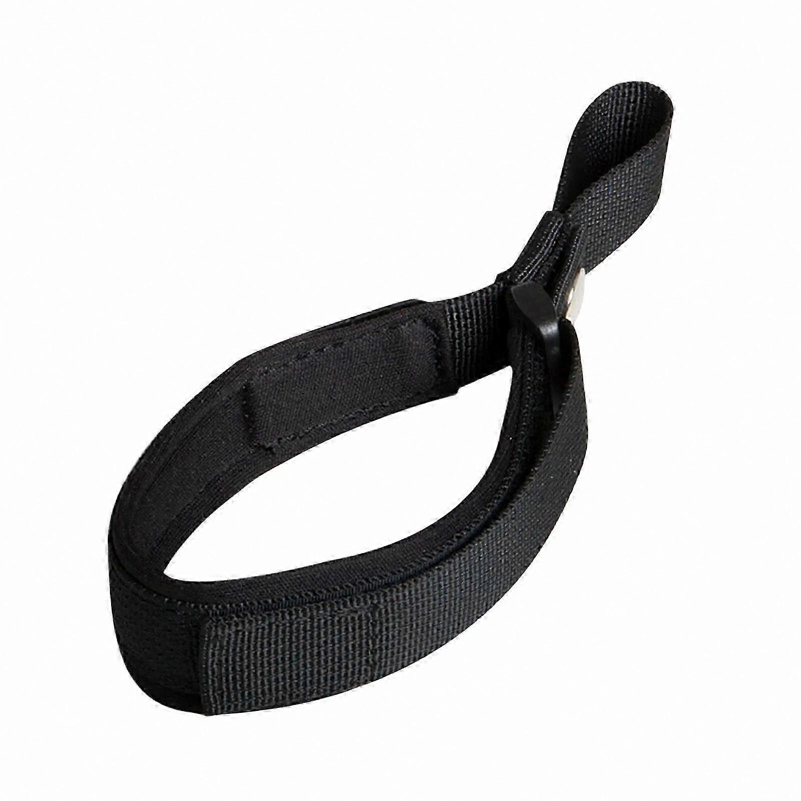 Black Pet Leash with Rotating Wrist Strap for Safety and Comfort