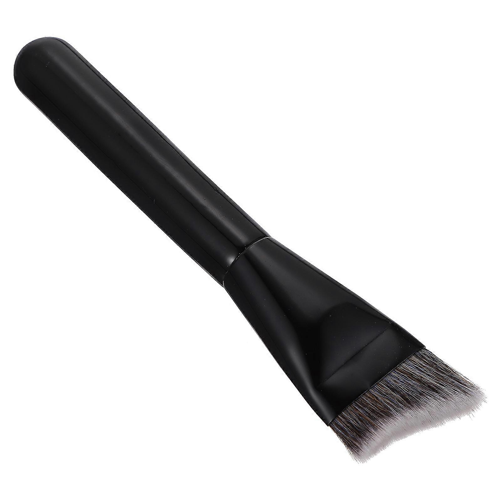 Bright Black Contouring Brush with Wooden Handle for Makeup Artists and Stylists, Durable Artificial Fiber, 1 Pc