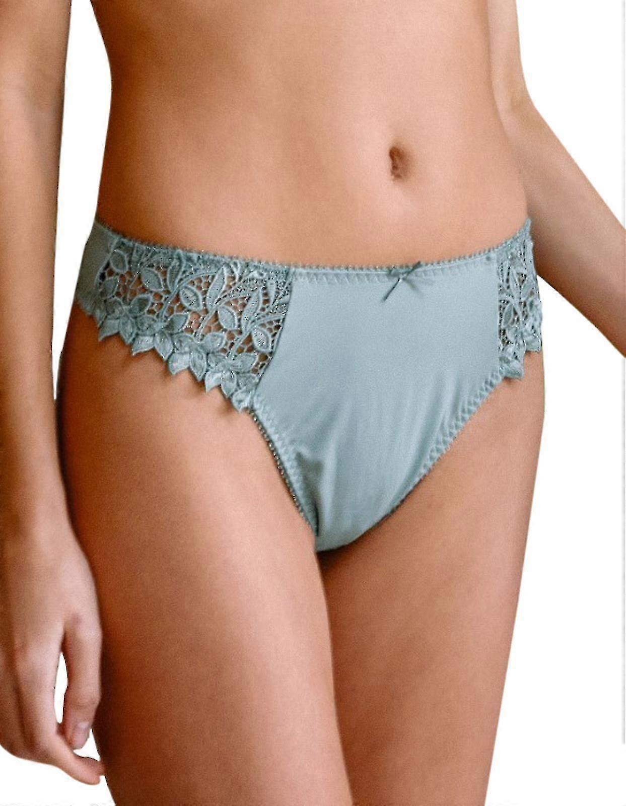61103-D Kvinners broderte kort