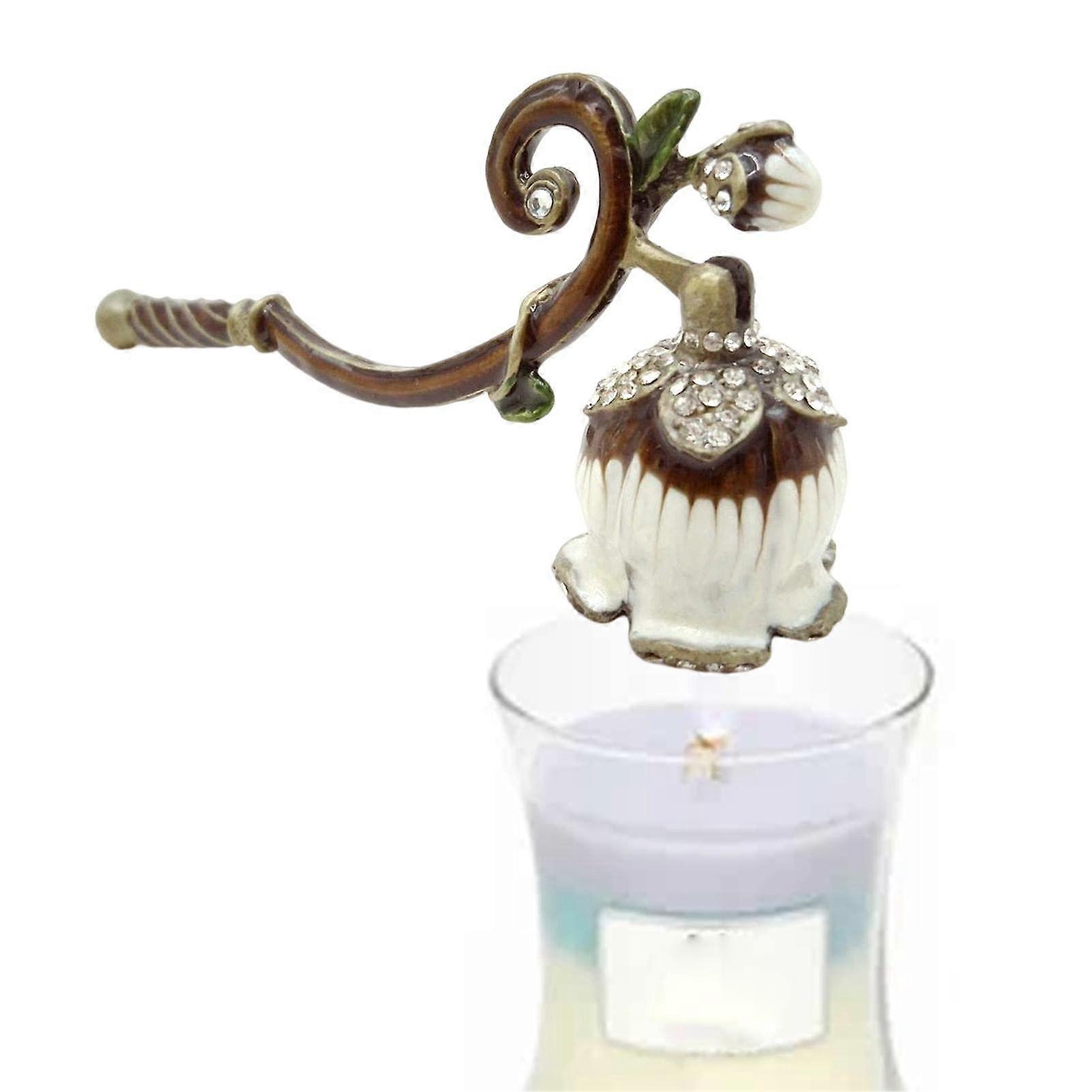 Retro Candle Snuffer with Long Handle, Metal Tool for Extinguishing Flame
