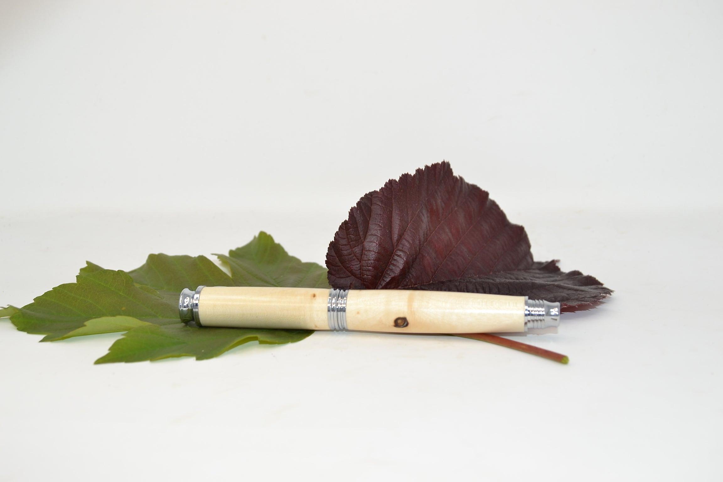 Holzfüllfeder Mit Schraubkappe Kugelschreiber Ahorn Handarbeit Personalisierbar