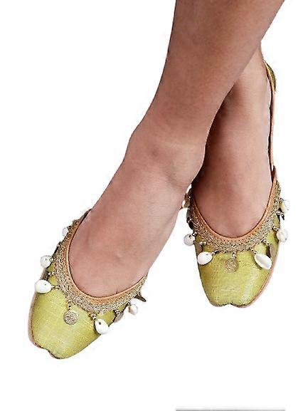 Glam Story Women's Mussel Yellow Embellished Punjabi Jutti