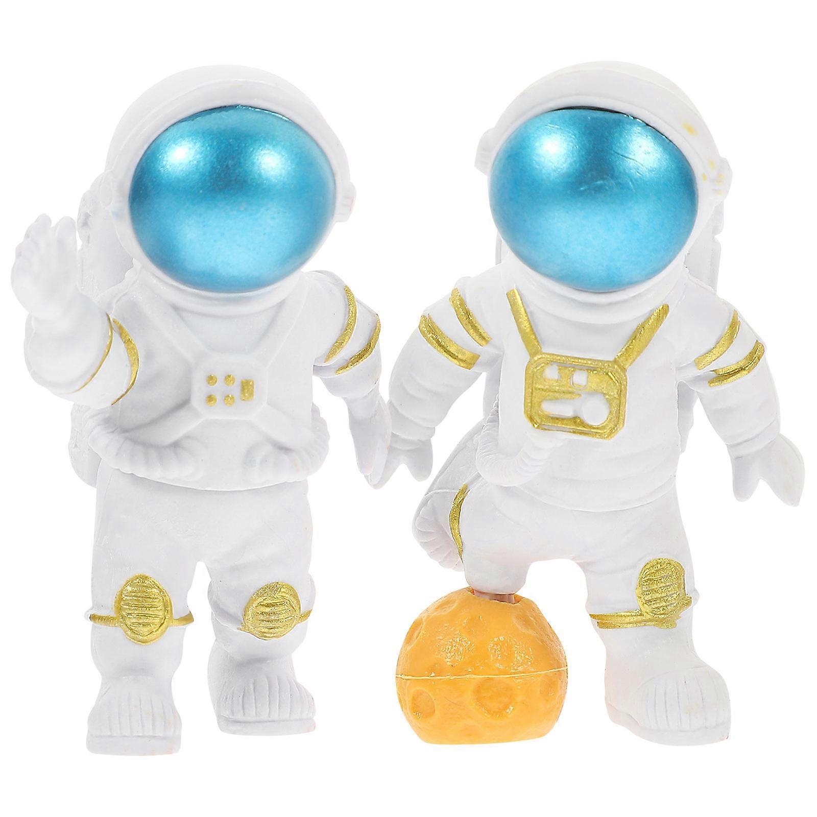 Aquarium Ornaments 2Pcs Spaceman Figures Current Observation Astronaut Shape Assorted Color For Fish Tanks