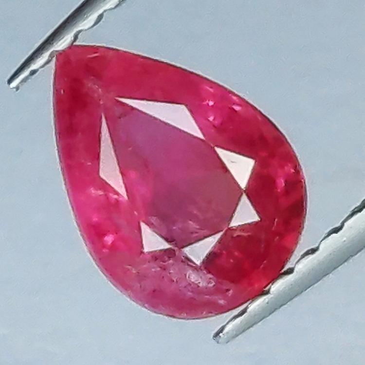 1.53ct Ruby Pear Cut 8.2x5.9mm awo30