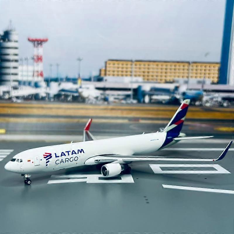 سبائك معدنية دييكاست 1: 400 مقياس B767-300ER N532LA LATAM CARGO Airlines سبائك الطائرات طائرة لعبة لجمع