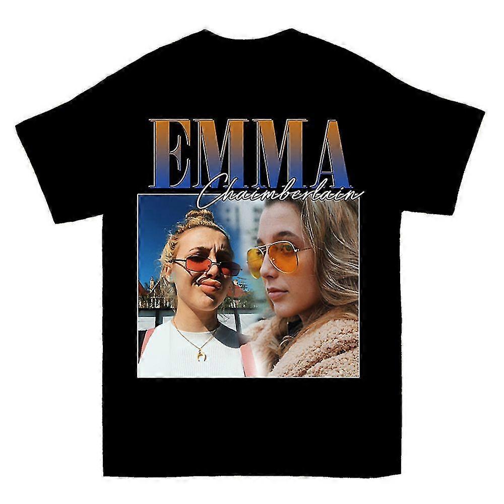 Emma Chamberlain 90s T-shirt