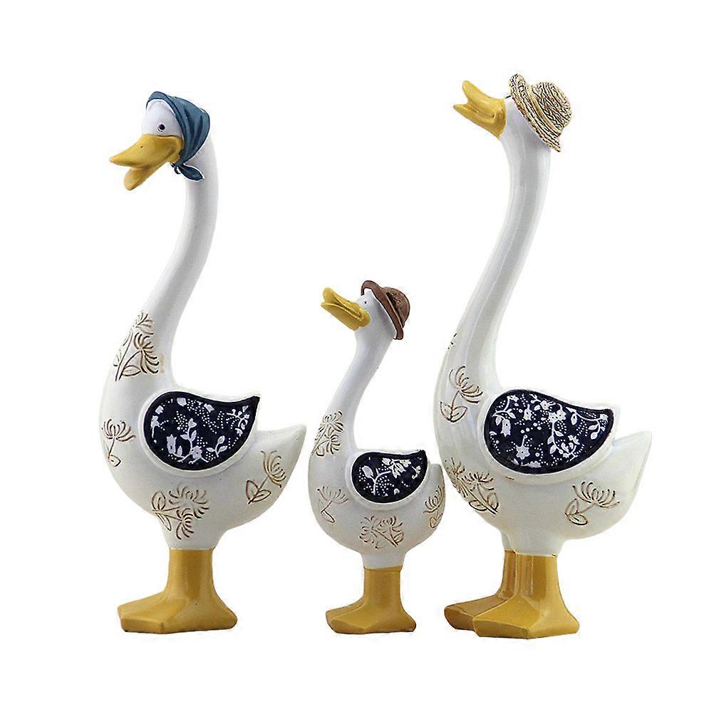 Creative Duck Decoration, Resin Material with Excellent Texture, Versatile Usage