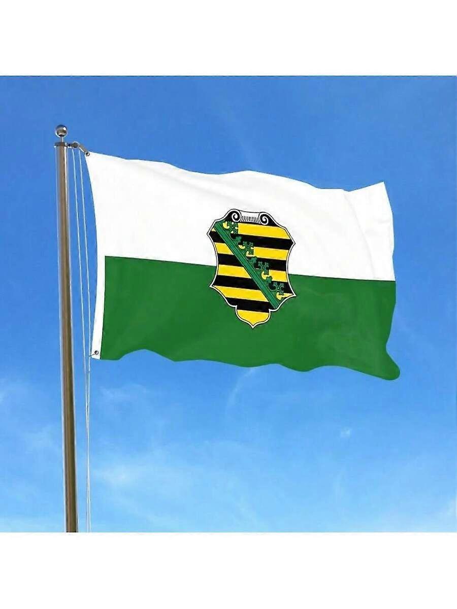 Drapeau Vert vibrantDesign rayé blanc noir avec un emblème « Z » audacieuxOutFlag Pour toutes les saisonsRésistant à la décoloration UVLable en machineMât de drapeau non inclusOutFla
