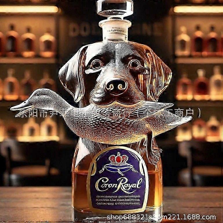 Elegant Hunting Dog Whiskey Decanter Bottle for Home Bar Decor, Handcrafted Glass Statue with Rustic Charm