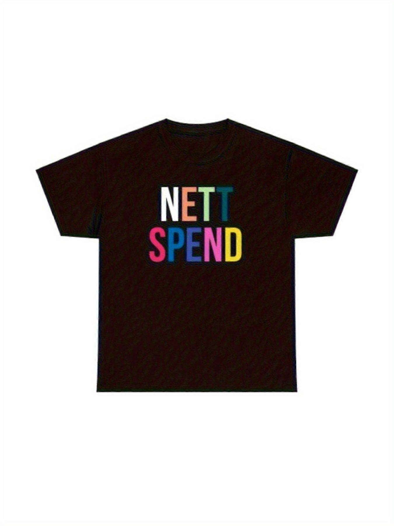 تي شيرت قطن جرافيك عتيق للرجال من Nettspend Osamason - طباعة جريئة متعددة الألوان "NETT SPEND" ، 100٪ قطن عادي مقاس قصير بغطاء قصير DADGJ227