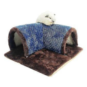 Upright Angle Tunnel Plush Hideaway