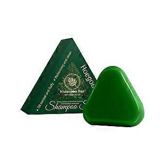 Hoegoa Gentle Nourishing Shampoo Soap med Platycladus Orientalis bladurter renser blidt hovedbunden, fugter, opfrisker og udglatter håret.