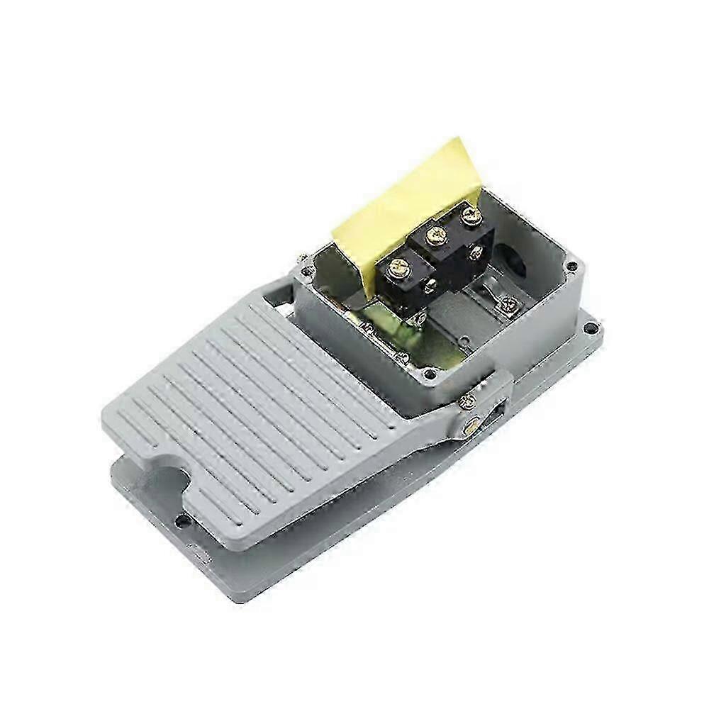 LT3 Industrielle Fußschalter AC 250V 15AAluminium-Fußpedalschalter 1NO 1NC Fußtaster Trittschalter Fußpedal Schalter mit Kabeldurchführung Momentanpedal Silberkontakte LT3