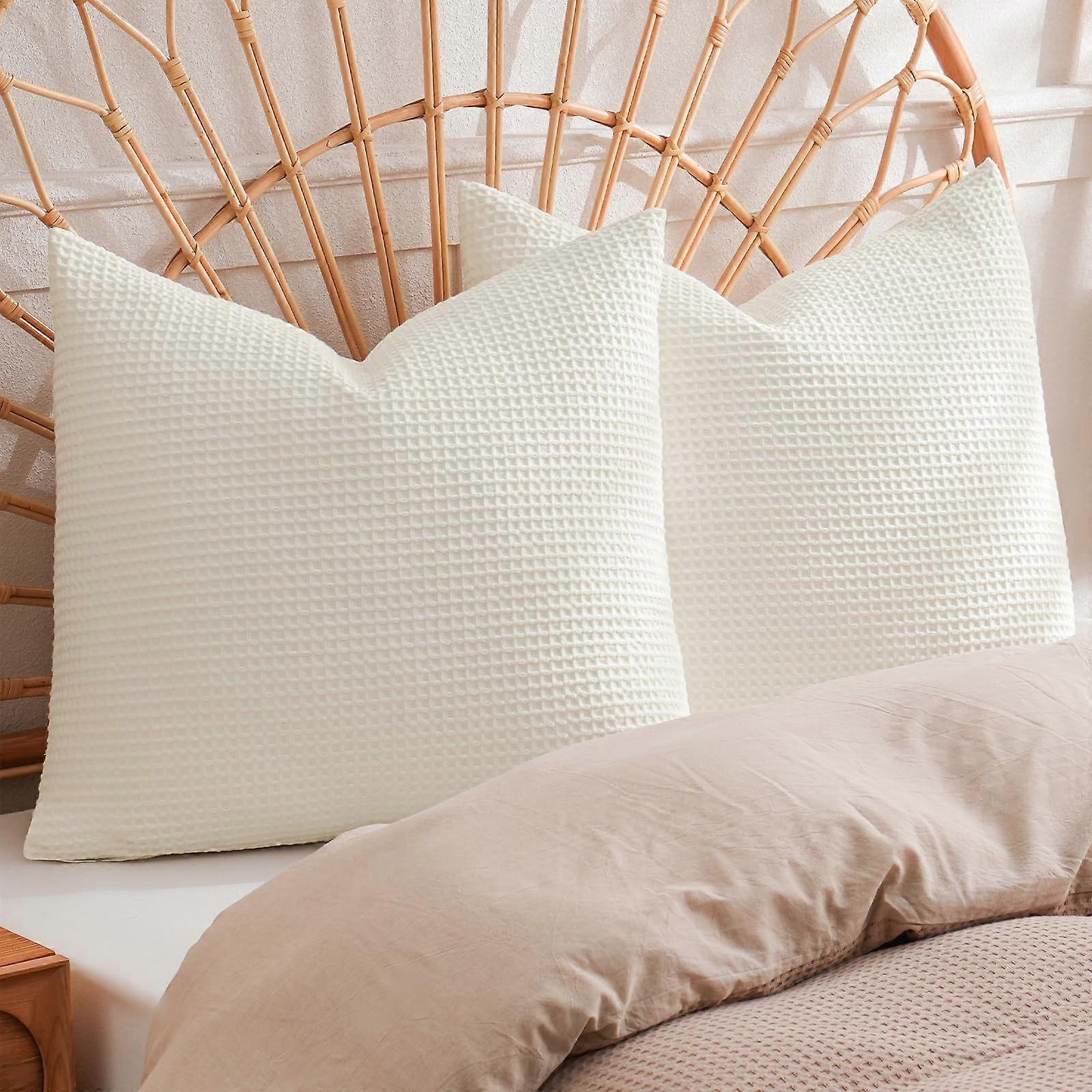 2-pack elegant European bedspread for 26" x 26"