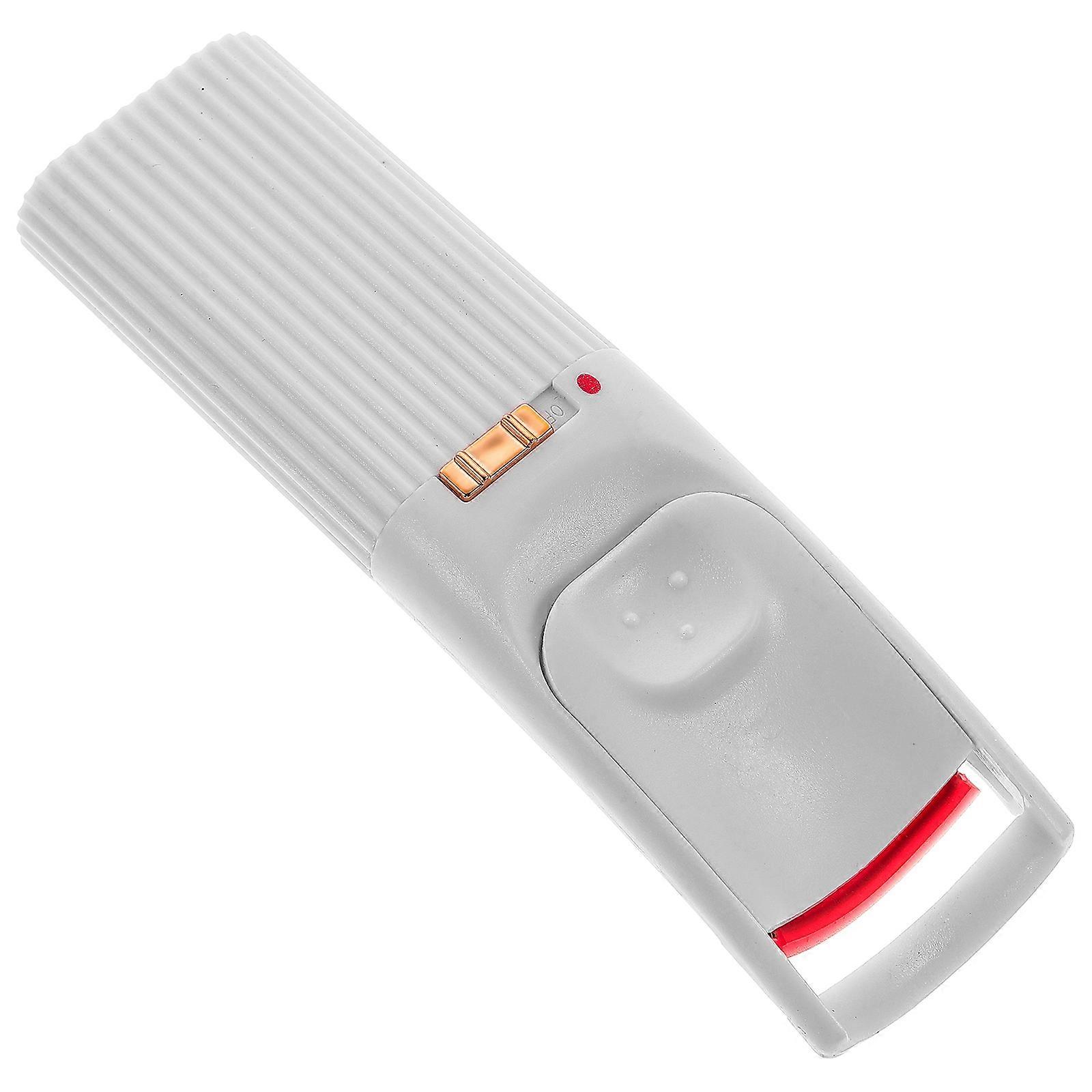 Heated Eyelash Curler Portable Quick Heating Tool for Travel, Safe Natural Curling Machine for Women, Daily Use & Special Occasions