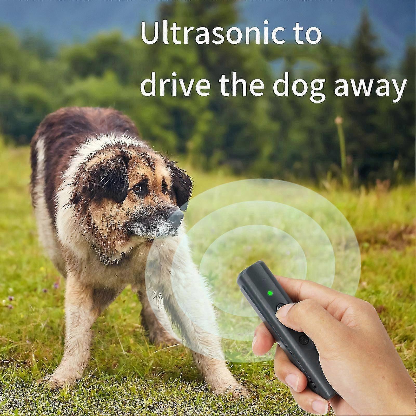 Ultrasonic Dog Repeller USB Rechargeable Dog Drive Device Portable Dog Trainer Anti Barking Device with LED Indicator Lanyard
