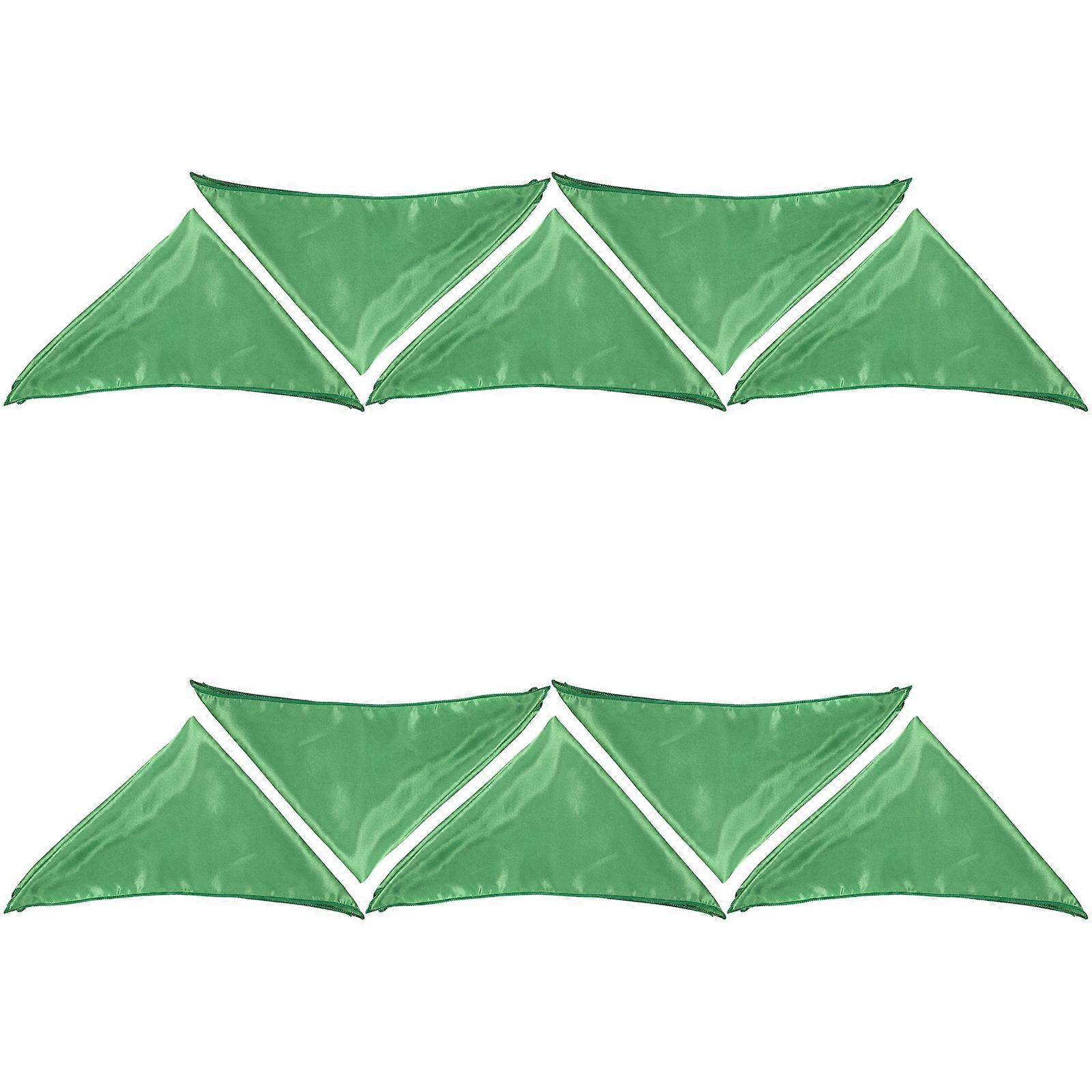Green Polyester Dinner Napkins for Dining Use 30 Sheets Collection