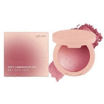 Myk, lett påførings blush med luminerende effekt, tilgjengelig i forskjellige farger.