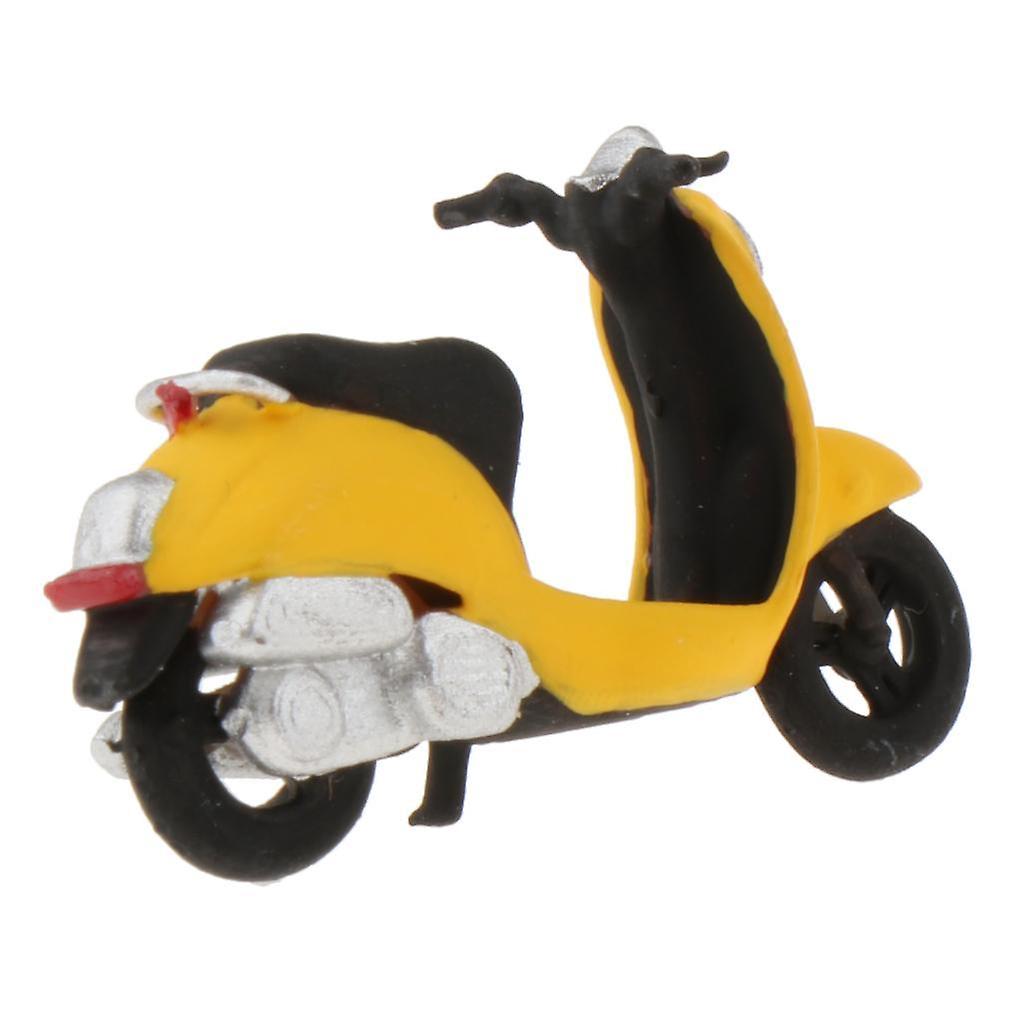 1:64 Model Mini Plastic Scooter Layout Scenario Model for Matchbox Yellow