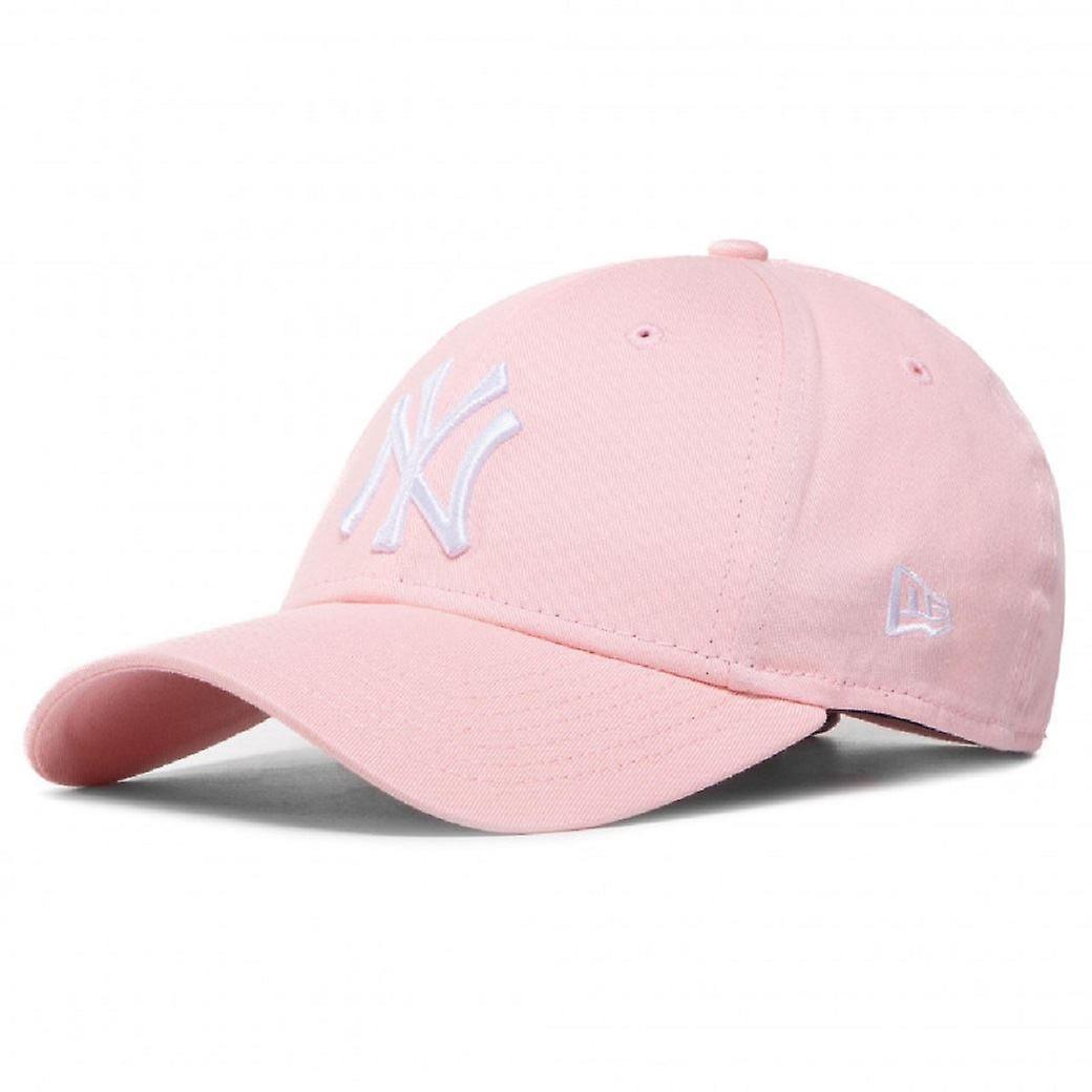 New Era Womens 9Forty Adjustable Curve Brim OSFA Cap ~ New York Yankees