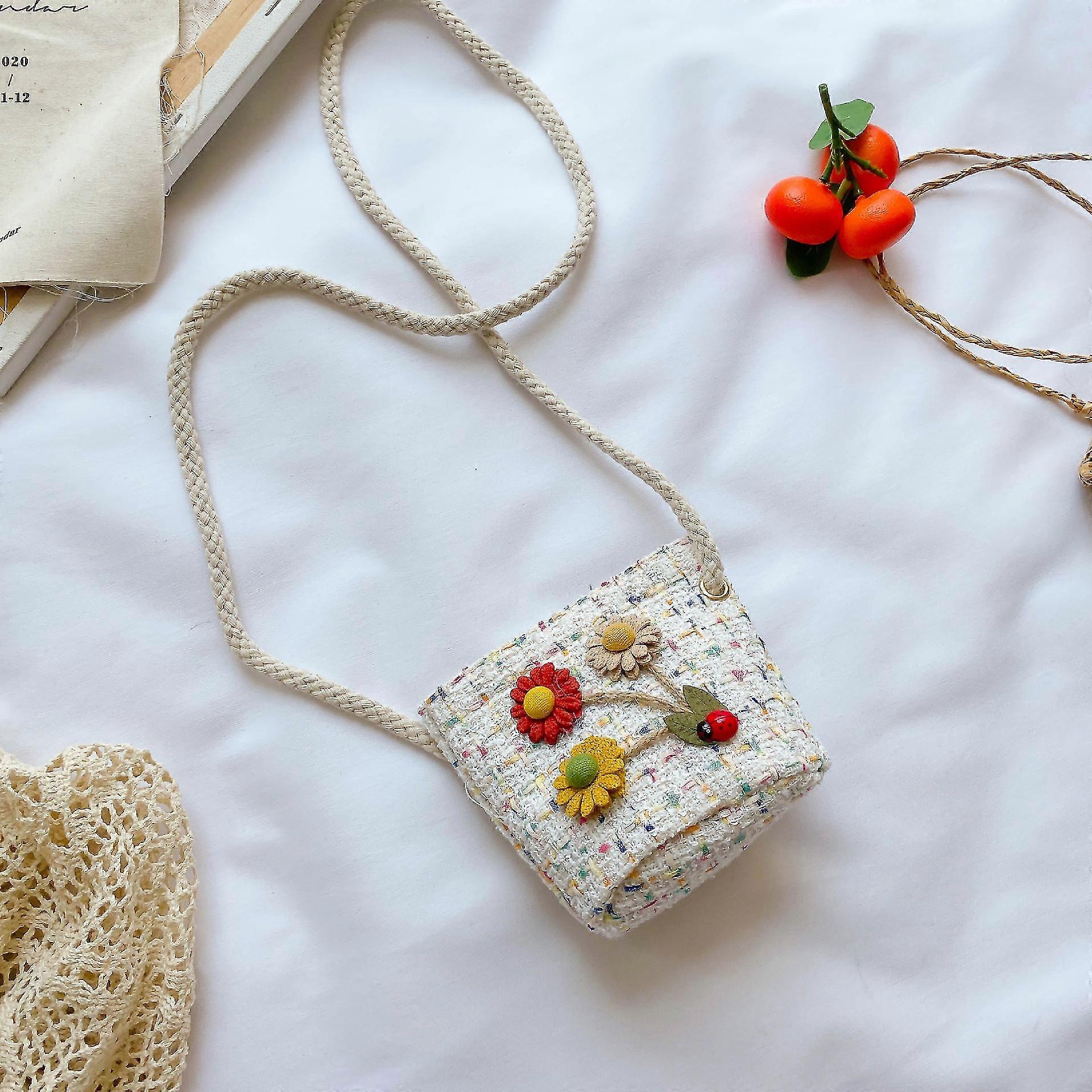حقيبة كتف منسوجة للأطفال ، محفظة ، شكل لطيف 12 * 17 سم (أبيض + ثلاث زهور)