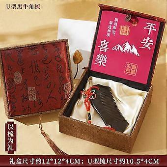 A practical sandalwood comb gift set for mothers, plus size L.