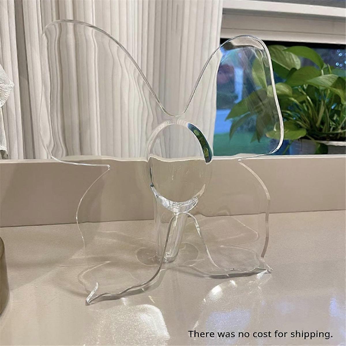 vases
acrylic vase