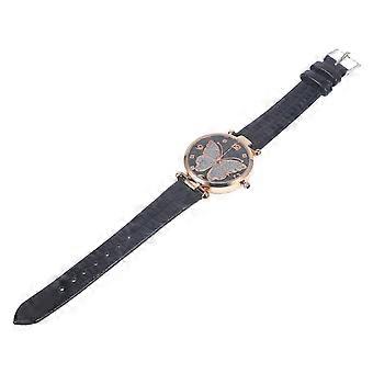 Montre femme à cadran pour une tenue décontractée