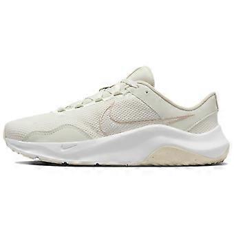 Nike Legend Essential 3 Dämpfung, abriebfeste Low-Top-Trainingsschuhe für Damen, Weiß, FJ1565-001