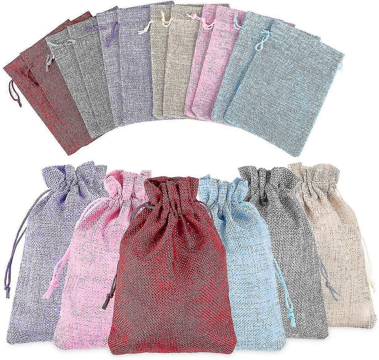 حقائب الجوت 36 قطعة حقائب طبيعية ملونة مع رباط تضييق حقيبة جوت 13 × 18 سم أكياس قماش لملء أكياس الكتان لمجيء التقويم مجوهرات صالح