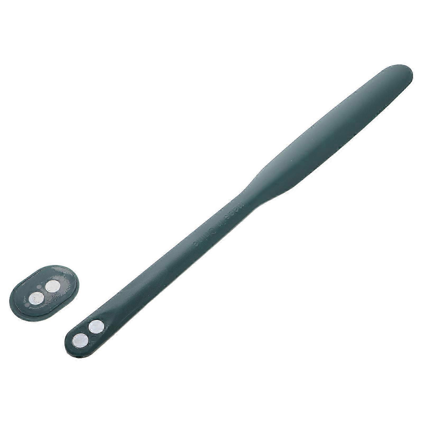 Senior-Friendly Magnetic Shoehorn