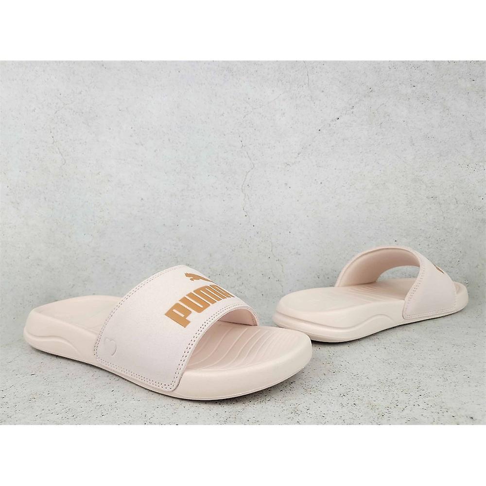 puma latest flip flops