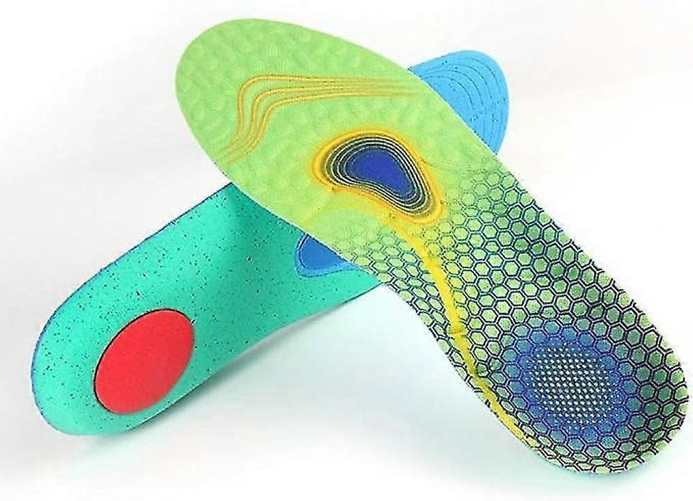 (S)Shock-absorbing sports insoles