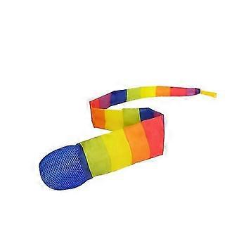 Palla morbida e colorata con nastrino arcobaleno per giocare a lancio sia al chiuso che all'aperto.