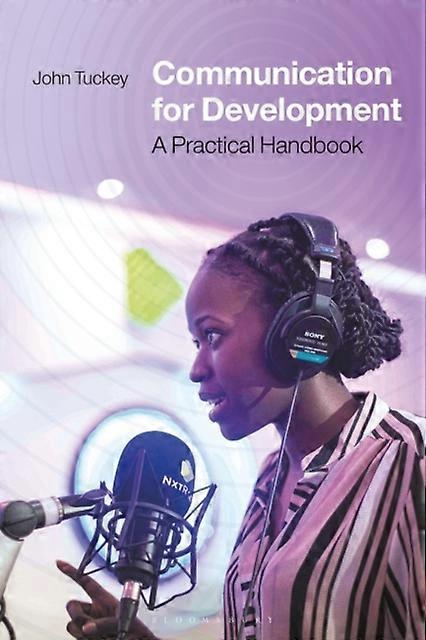 Communication For Development - John Tuckey - Paperback - en Book