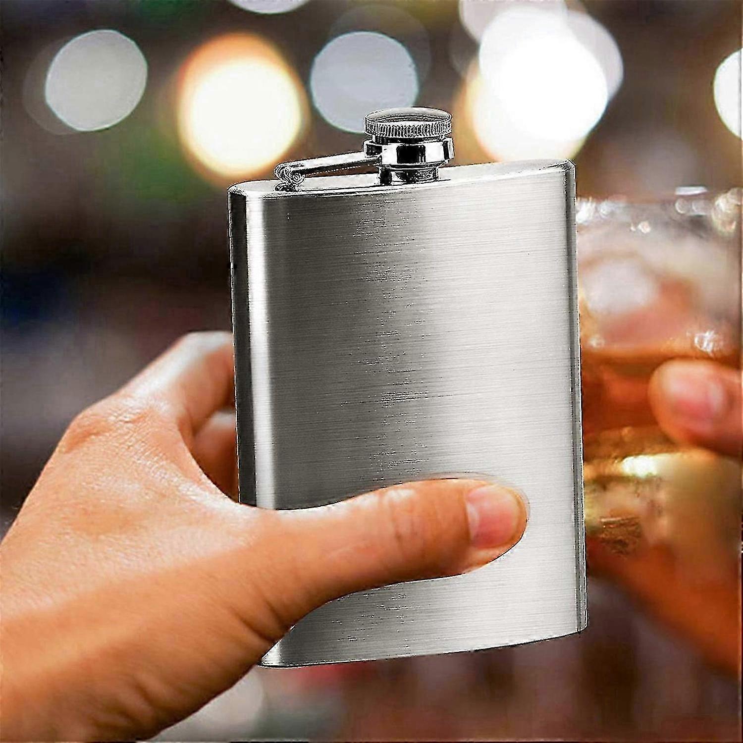 Portable flask for men, with funnel, leak-proof.