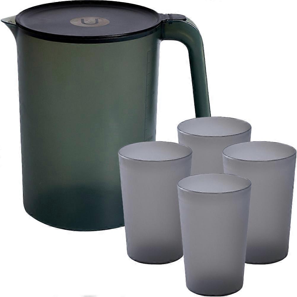 Portable Design Water Pitcher for Kitchen Use Made of PP Black Suitable for Beverages and Water