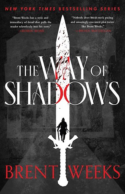 The Way Of Shadows by Brent Weeks Pehmeäkantinen kirja