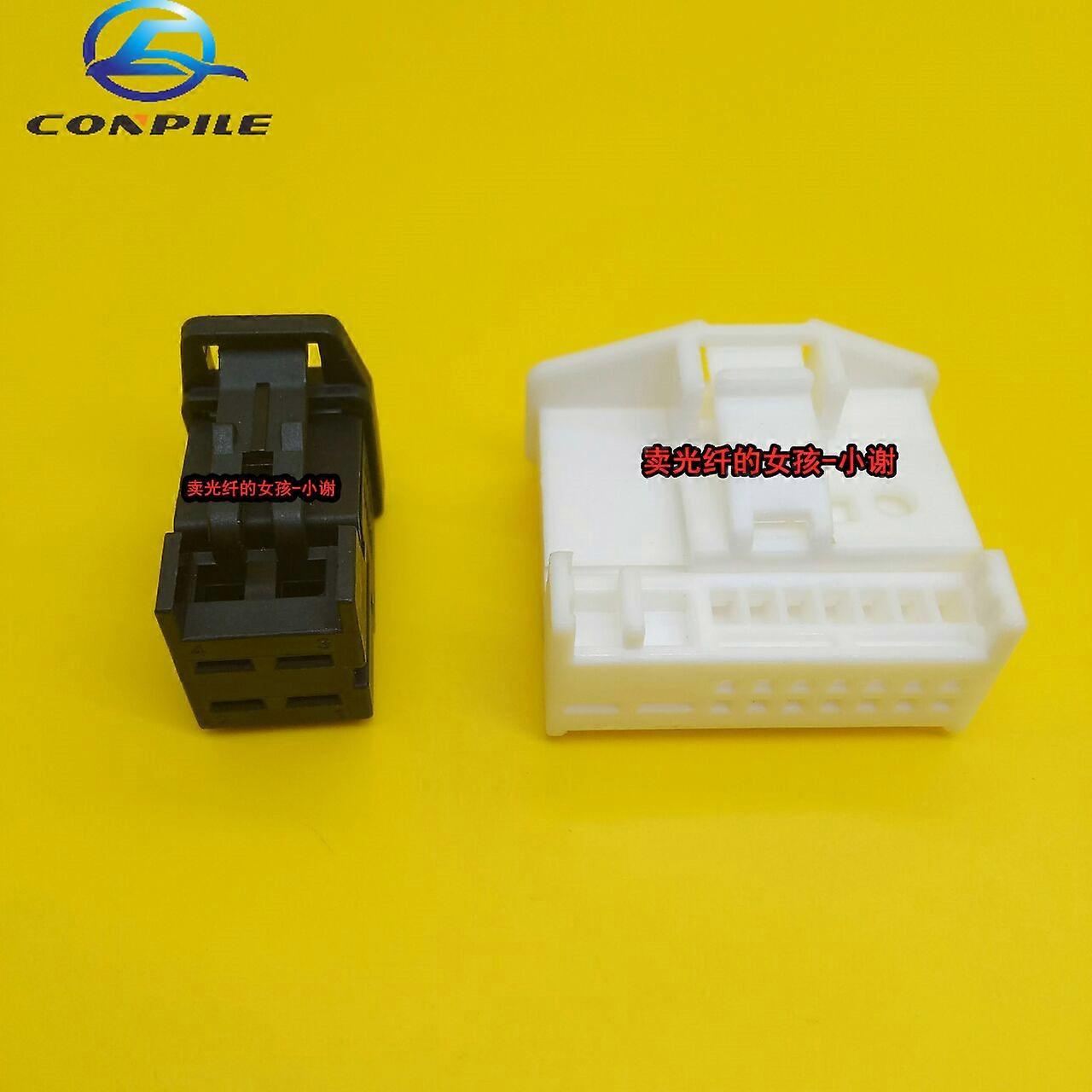 1pc תקע מארח MGU 16pin עבור BMW בנזין ECU מודול מודול בקרת מתאם מתאם