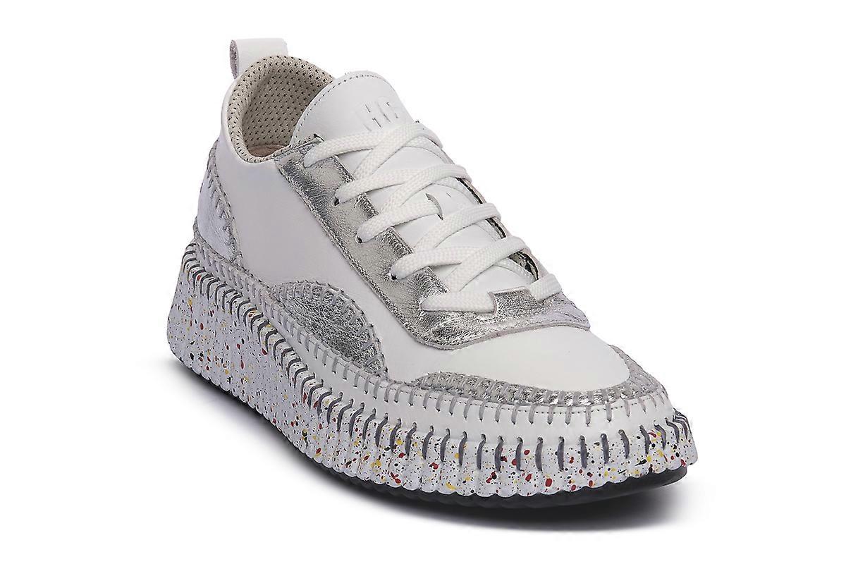 Baskets à la mode argentées Hello confort