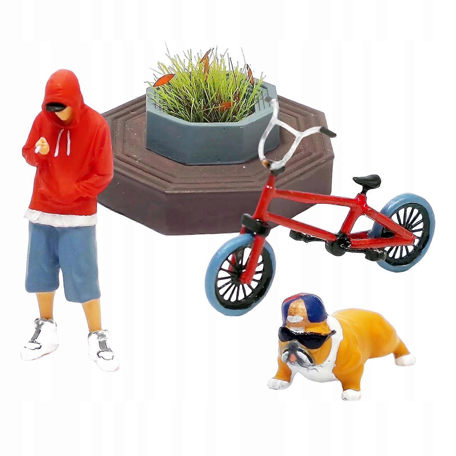 Dollhouse Scale 1: 64 Hand-painted Miniature 1 Cm