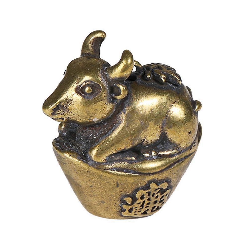 Cow Keychain Stylish and Distinct Brass Cattle Pendant Key Chain Accessories Everyday Use Golden 4.5X3.5CM 1Pc