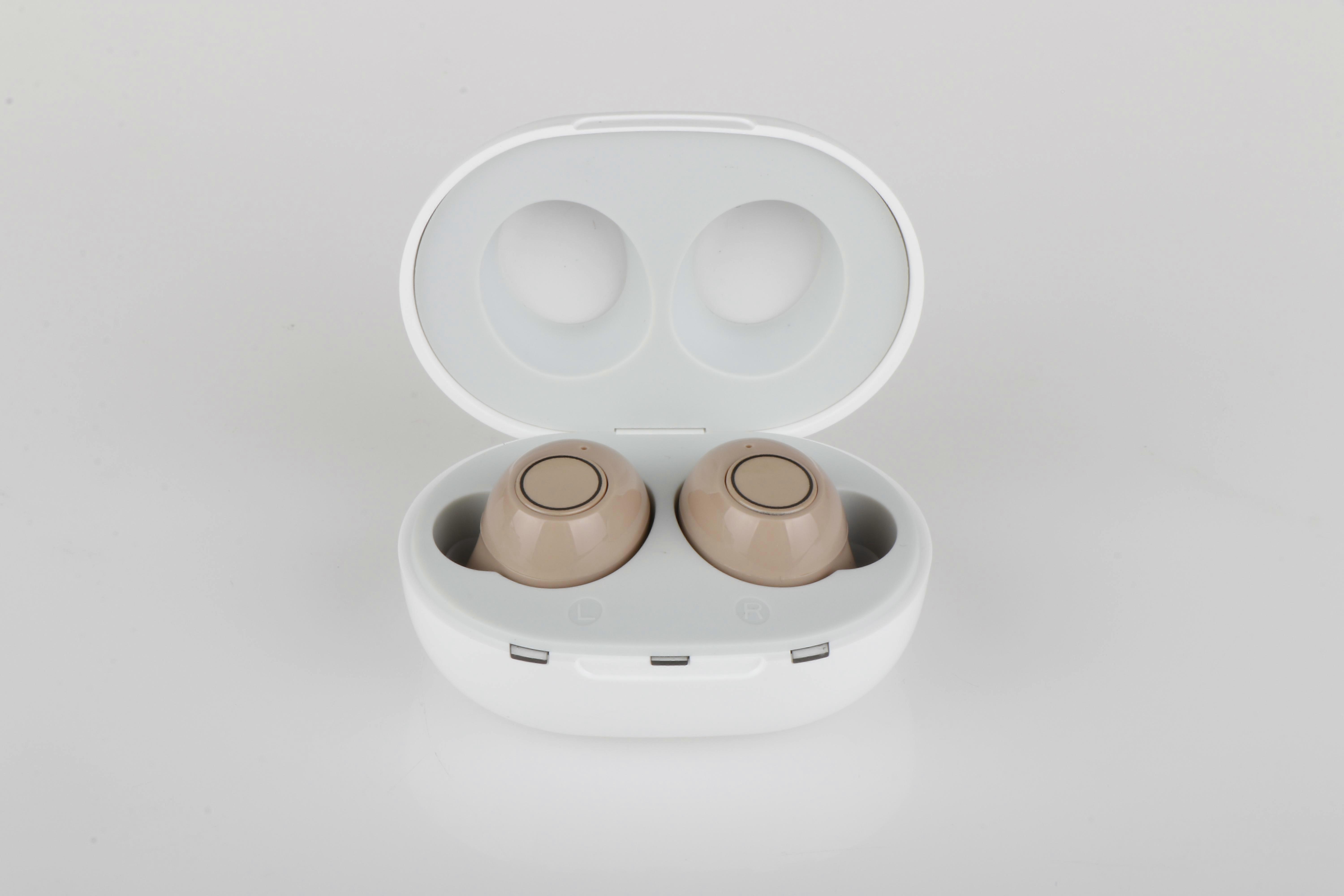 PIÙ CONVENIENTE! A39 Apparecchio acustico intelligente Ricaricabile a basso rumore ad ampia frequenza con un clic Amplificatore del suono Apparecchi acustici per non udenti